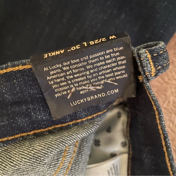 Lucky Brand Charlie Skinny Jeans. NWT Size 2/26 30” - Picture 13 of 14
